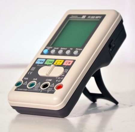 FI202MPV | Multimètre numérique portable RMS, 6 000 points, avec alimentation par dynamo 